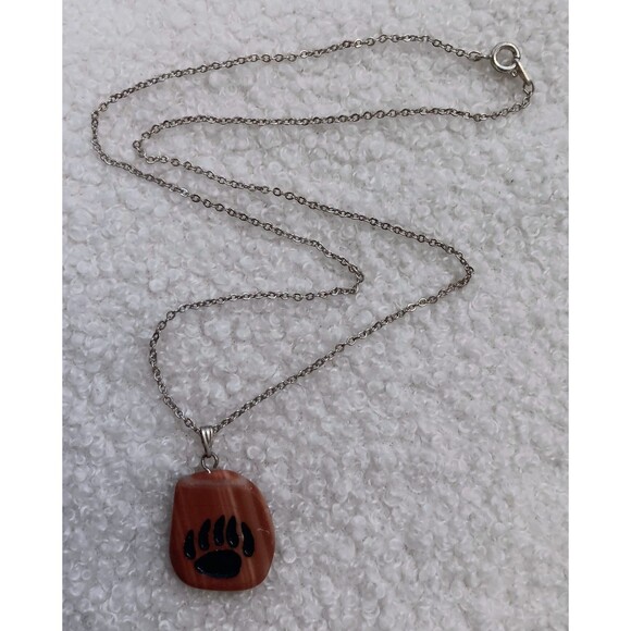 Vintage Natural Stone Bear Paw Pendant Necklace 18 in Silvertone Chain - Picture 4 of 11